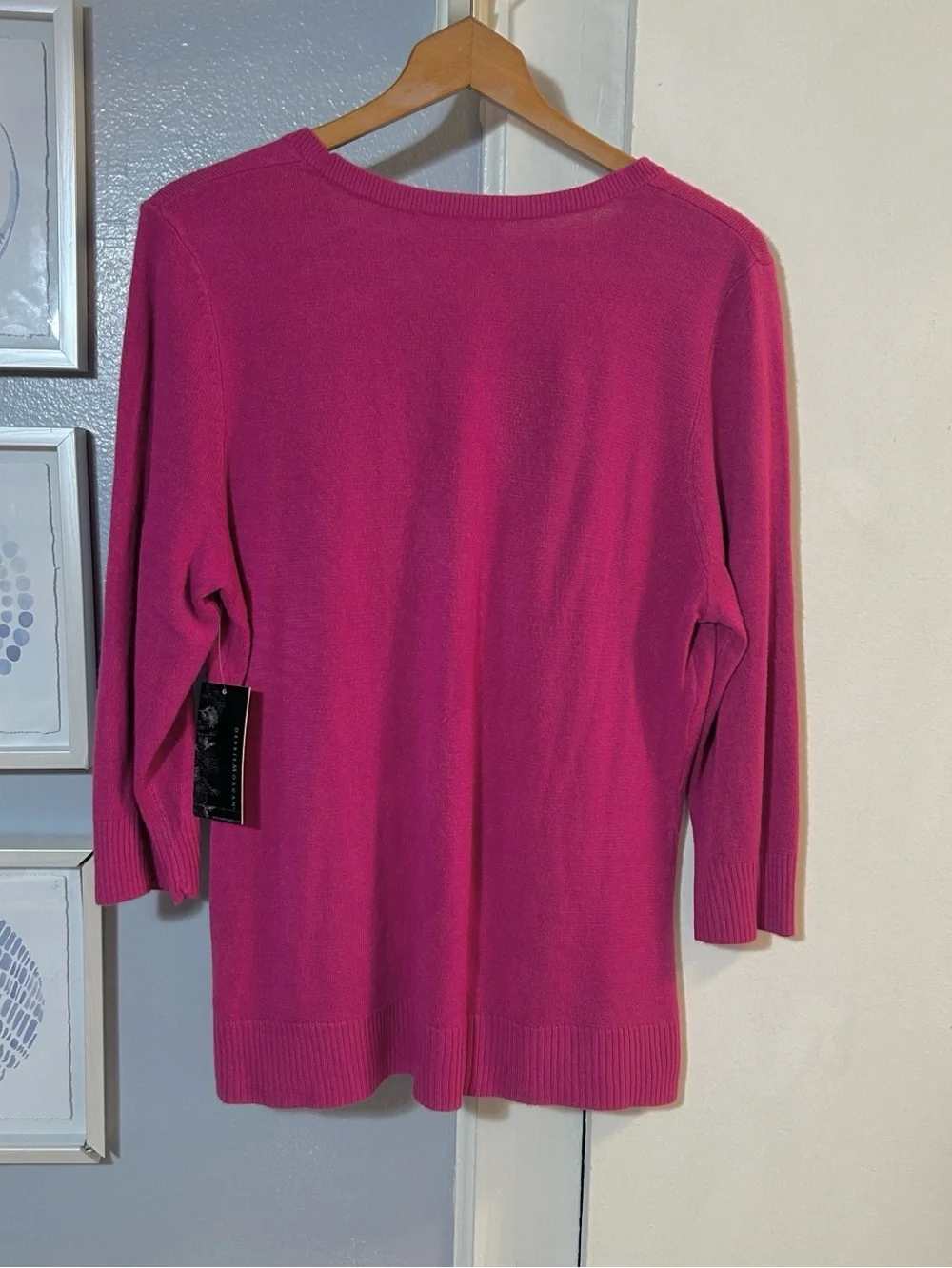 NWT Debbie Morgan Women’s Fuchsia 3/4 Length Sleeve V-Neck Sweater Size XL